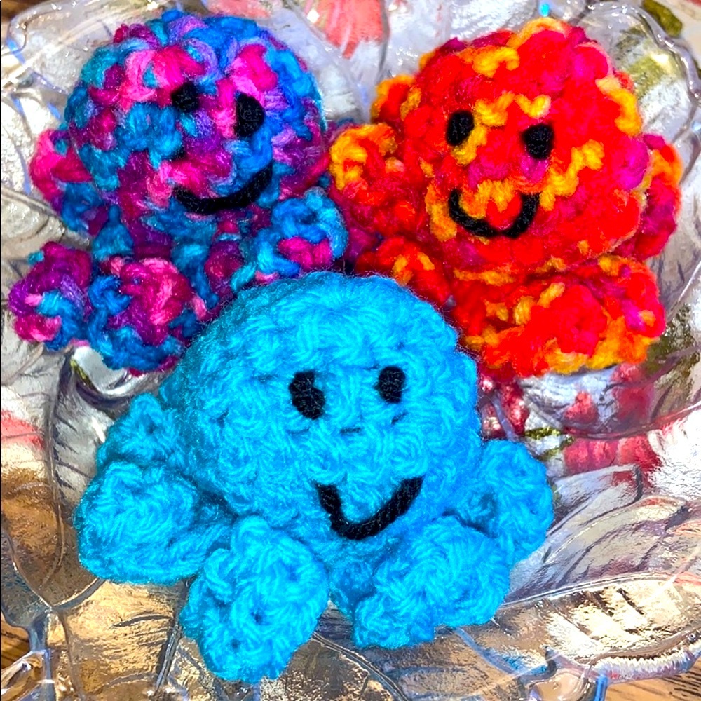 Three Hand Crafted Crocheted Organic Catnip Octopus Cat Toys - Picture 3 of 6